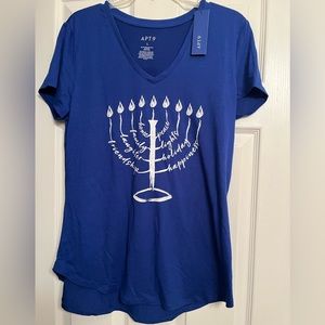 Women’s Apt 9 Hanukkah shirt new with tags size large.